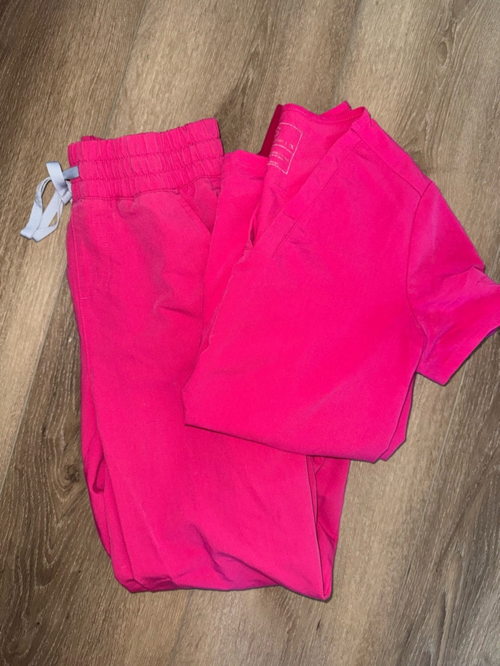 Figs Shocking Pink High Waisted Zamora Jogger Pants Casma Scrub Top Set XS Tall